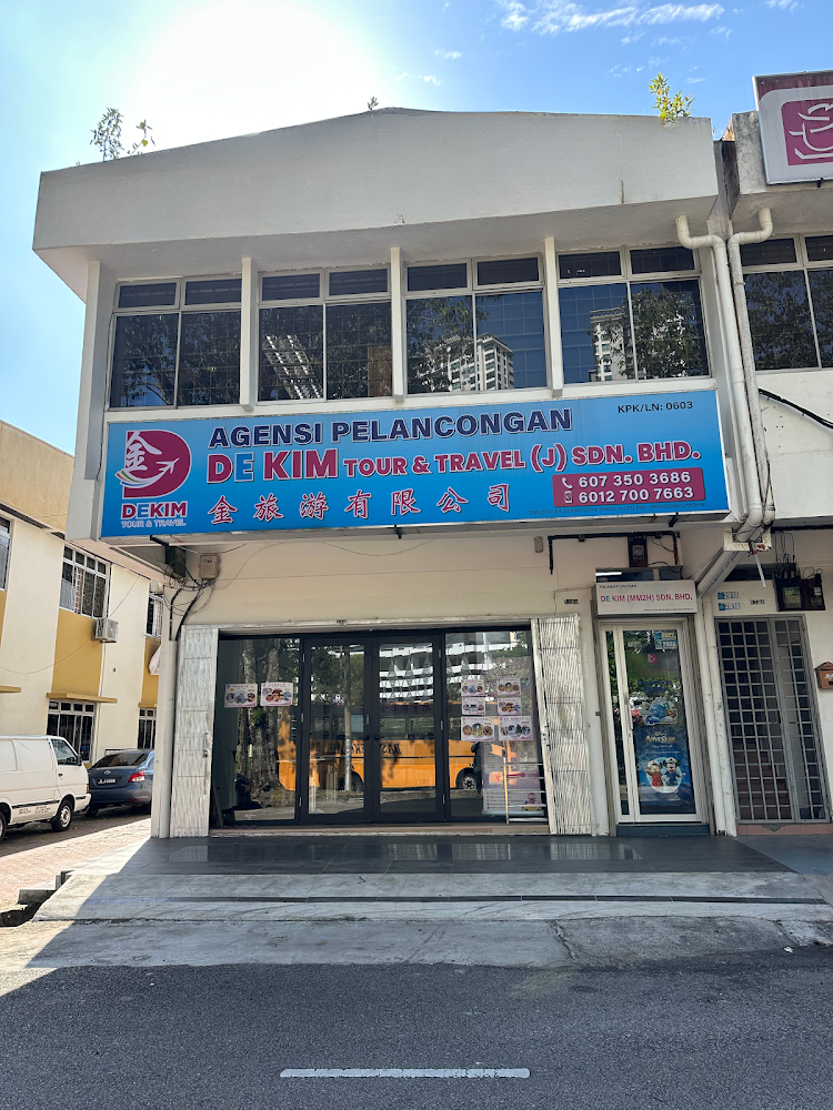 DE KIM TOUR AND TRAVEL (J) SDN BHD