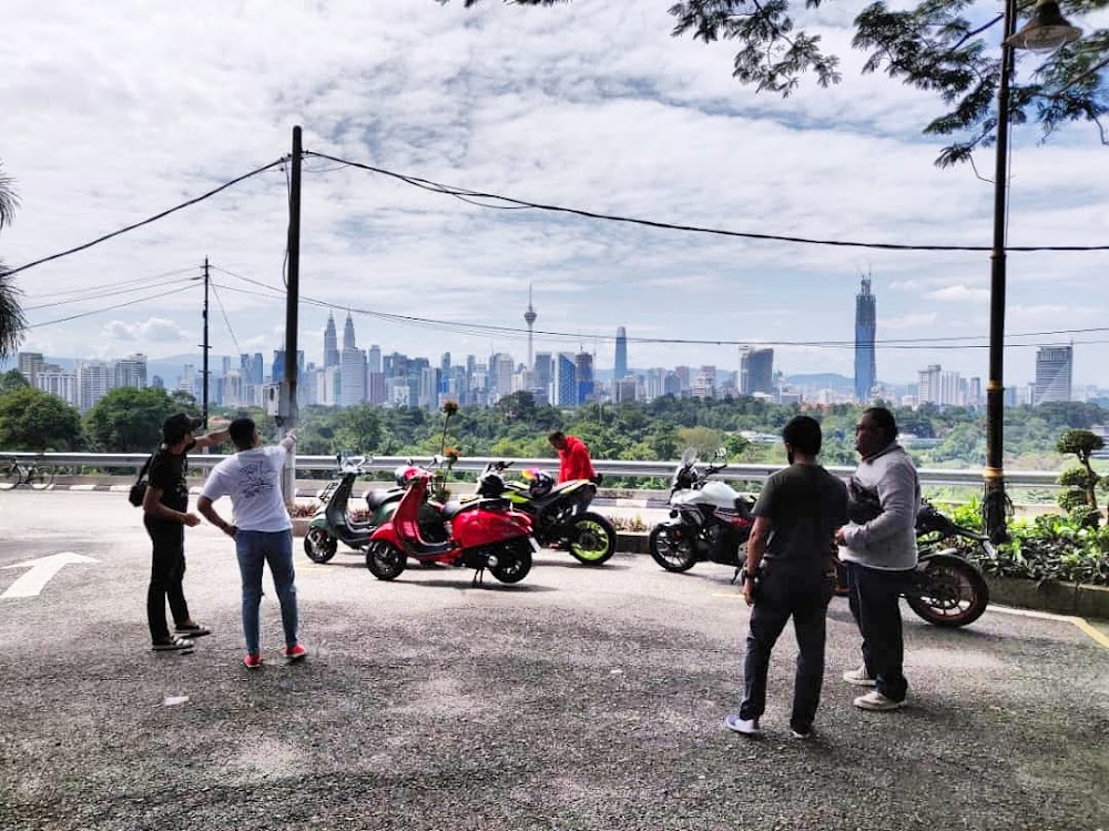 Mototomo Kuala Lumpur Vespa Tour